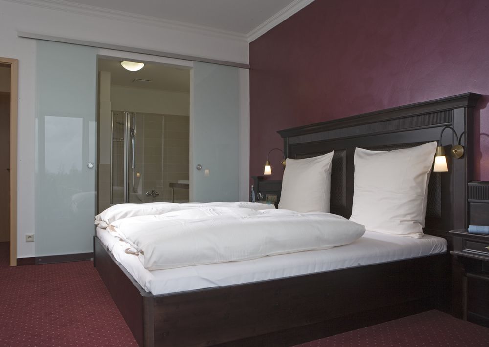 Hotel Till-Moyland Garni エクステリア 写真